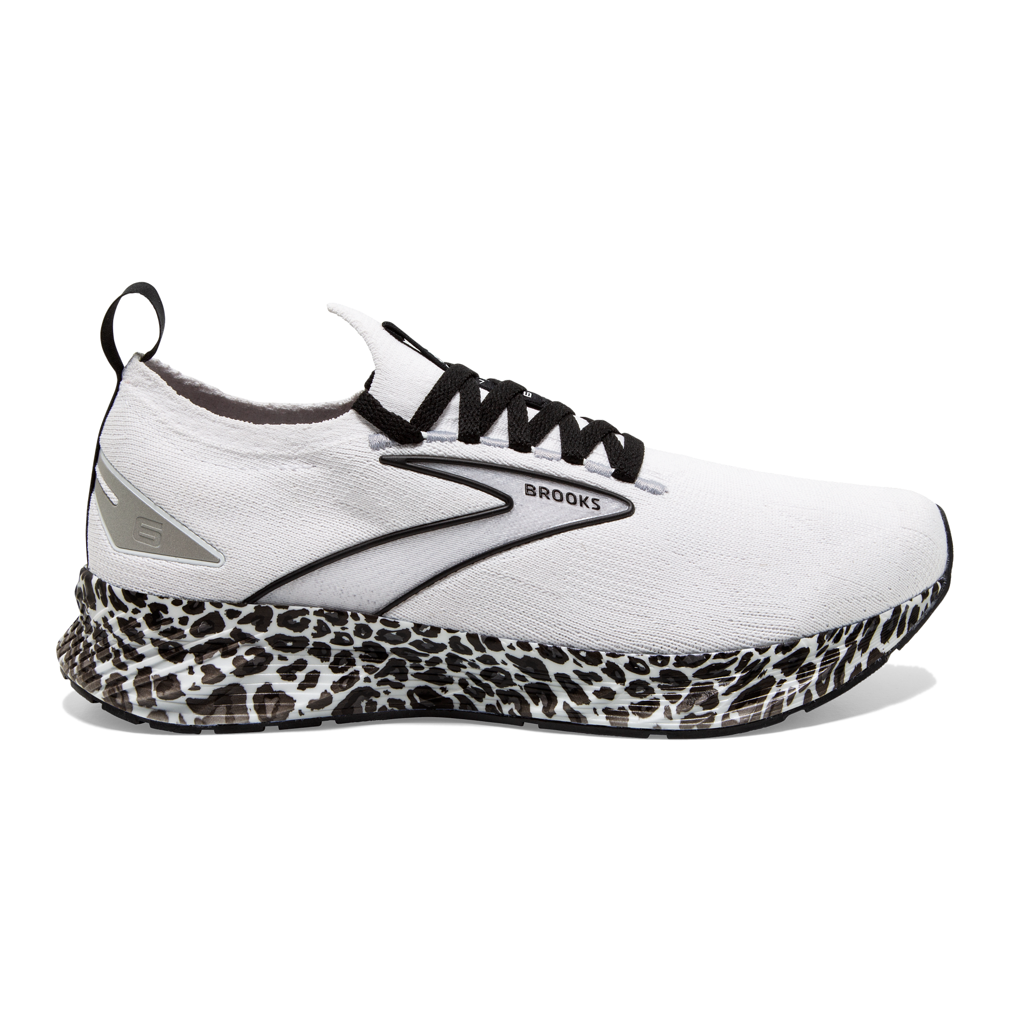 120385_116_L_Levitate_StealthFit_6 Women's Levitate StealthFit 6 - Image 1