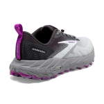Women's Cascadia 17 - Image 5
