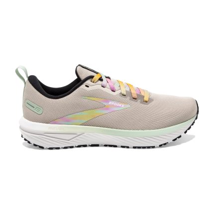 Women's Revel 6