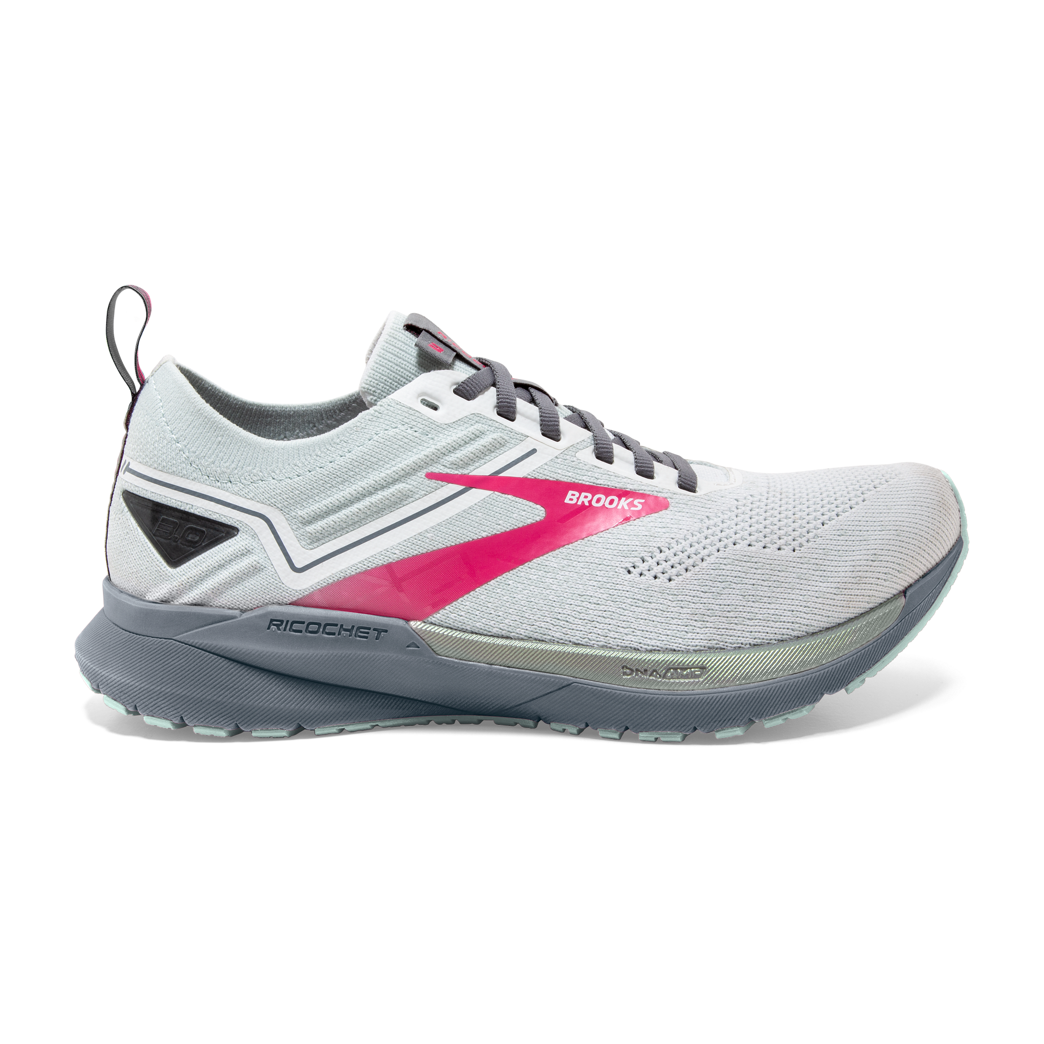vv5fneyguxrbu4pn9b6g Women's Ricochet 3 - Image 1