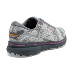 Women's Ghost 15 - Image 5